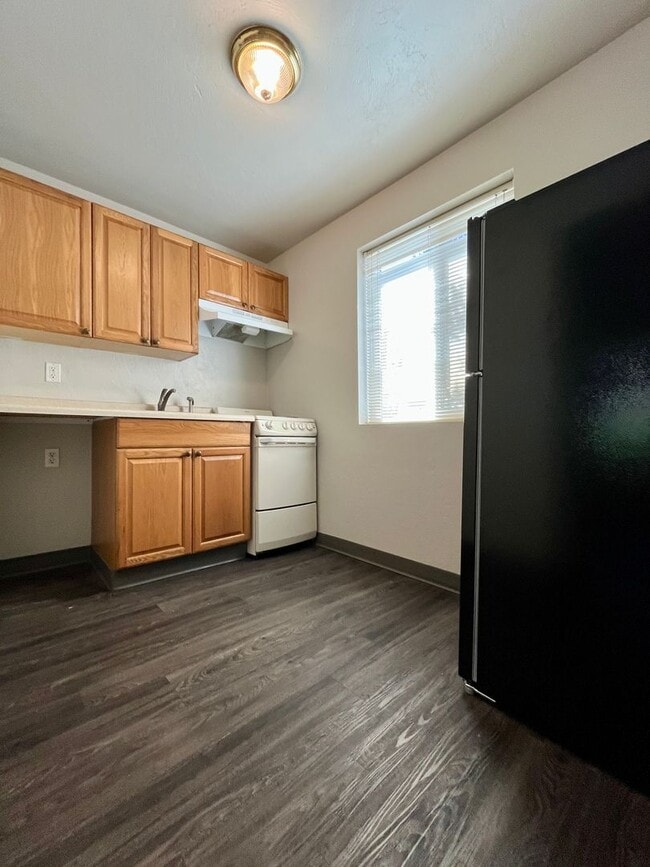 Photo - (DUP) Studio Apartment - Close to Campus Unit 05