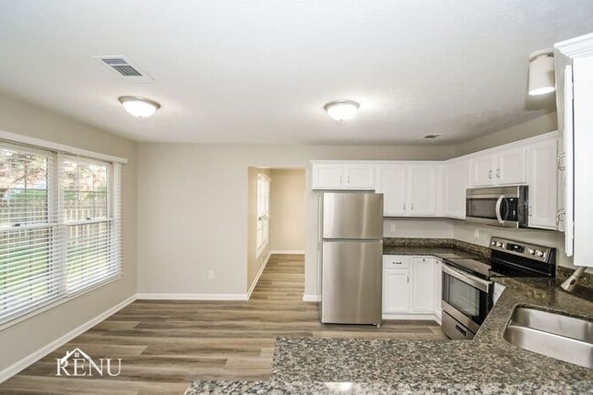 Photo - 13476 Clifty Falls Dr