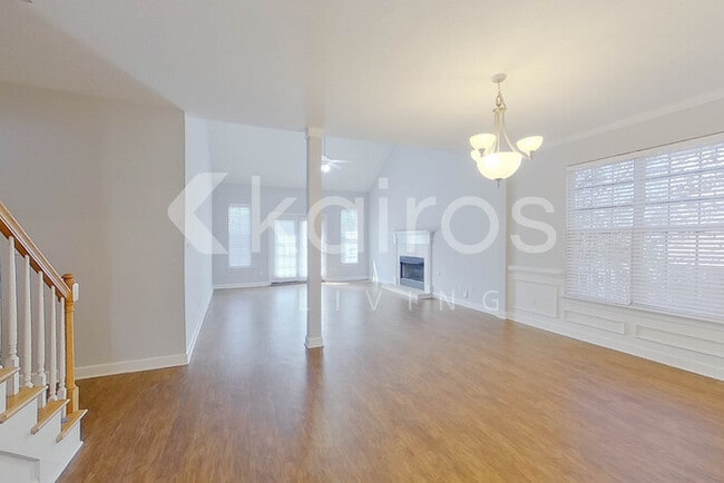 Photo - 428 Keeling Ln