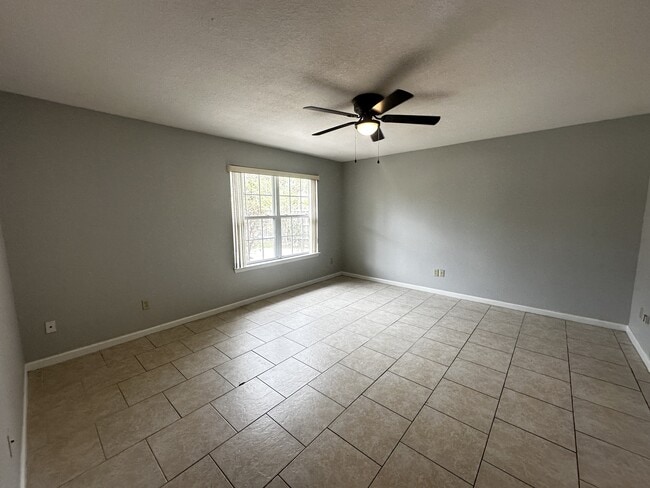 Photo - 75 Redwood Track Course