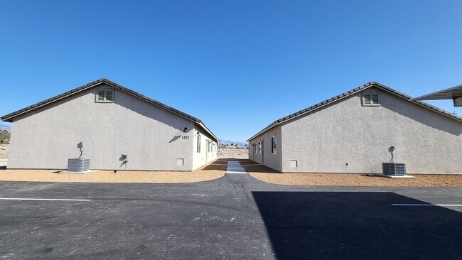 Photo - 1271 S Dandelion St Unidad 4