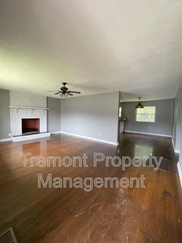 Photo - 553 Arlington Ave