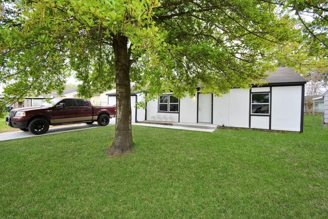 Photo - 9429 Fairland Dr