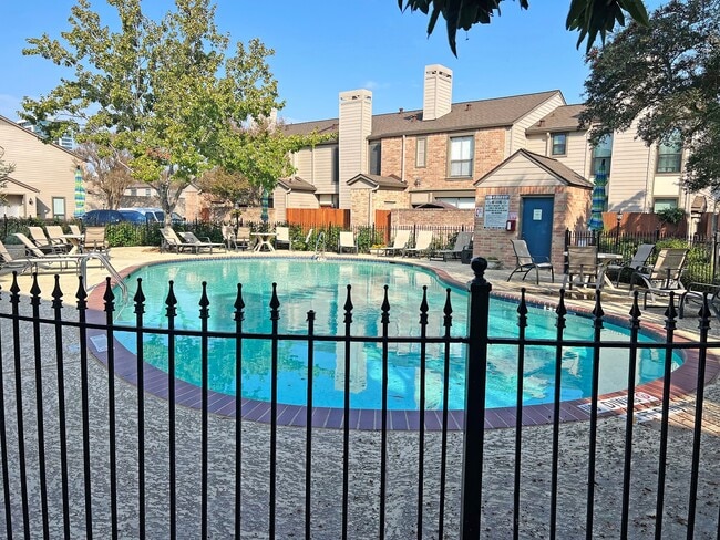 Photo - 1201 McDuffie St Unit 173