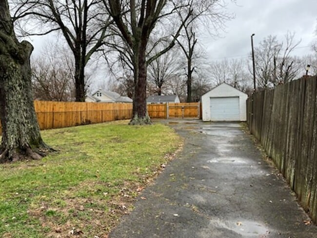 Photo - Beautiful 3 Bedroom 1 Bathroom Home