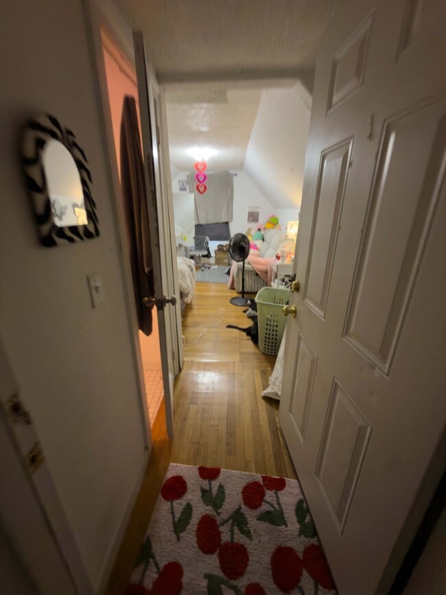 Photo - 26 Greylock Rd Unidad 3