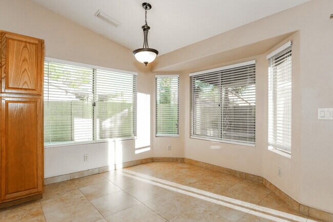 Photo - 1625 E Sheffield Ave