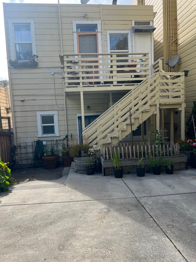 3507 Mission St Unit 1