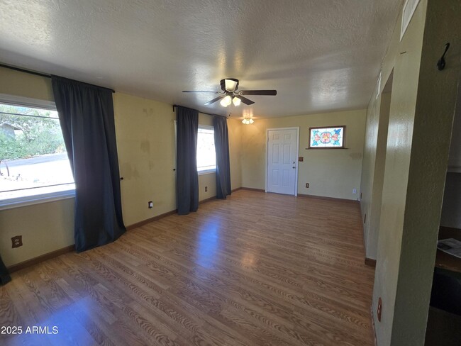 Photo - 525 El Recreo Ct