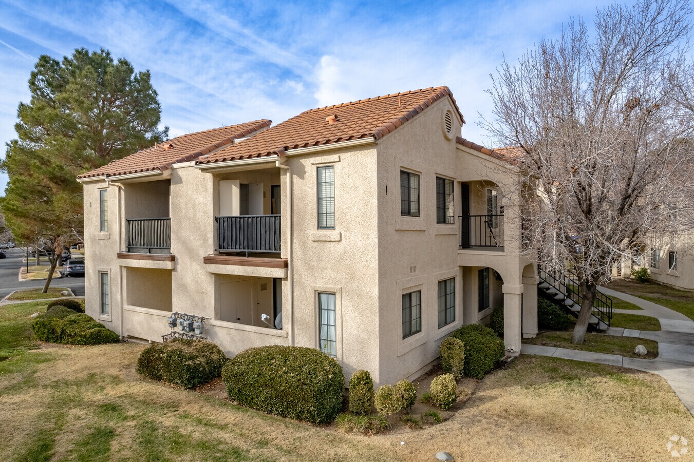 Photo - 2554 Olive Dr