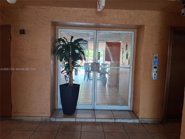 Photo - 6200 W Flagler St Unit 305