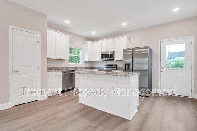 Photo - 1922 S Watkins St