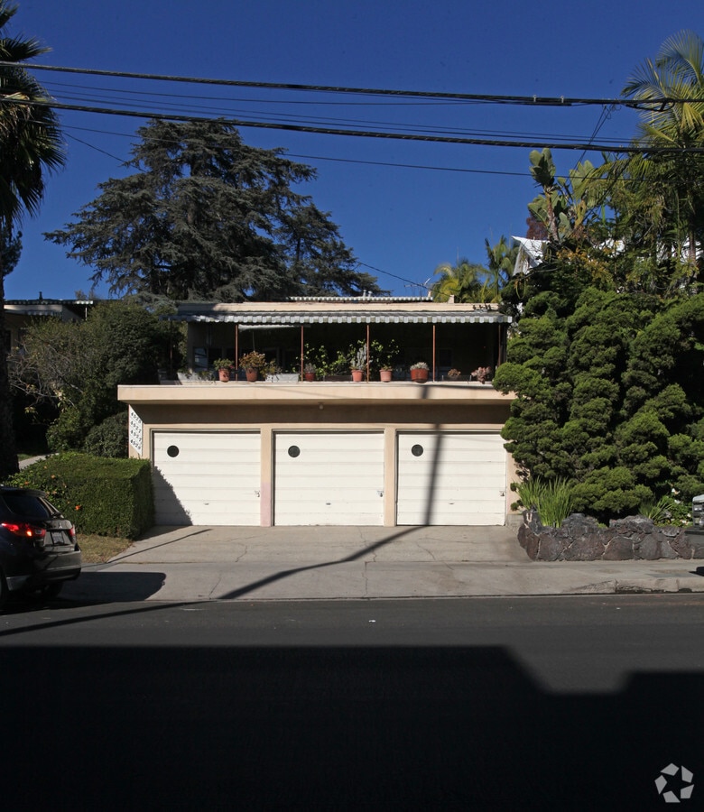 Photo - 4529-4535 Finley Ave