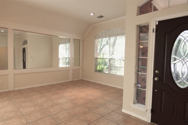 Photo - 123 N Acacia Park Cir