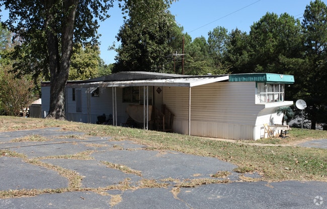 Photo - Jonesboro Atlanta Meadows Apartments