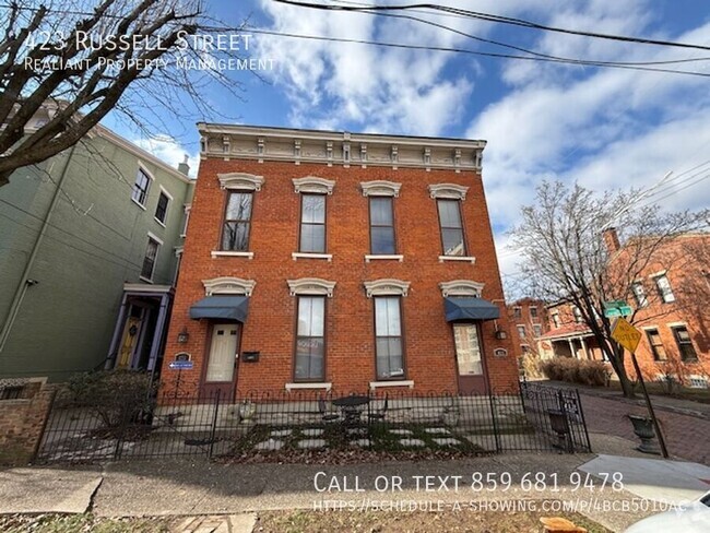 Building Photo - 423 Russell St Rental