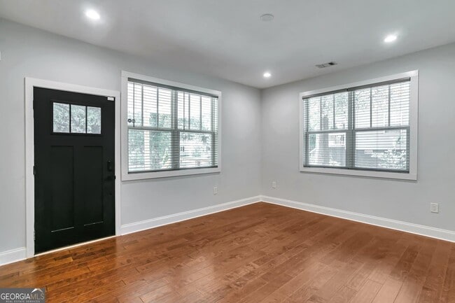 Photo - 3573 Orchard Cir