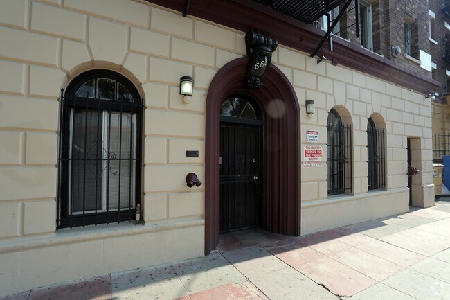 Photo - Rampart Apartments