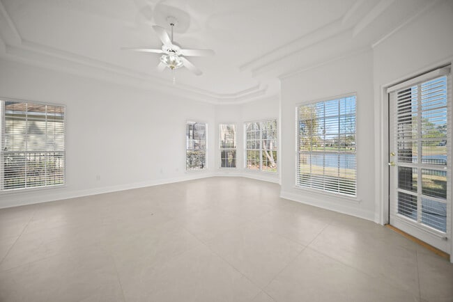 Photo - 10061 Vineyard Lake Rd E