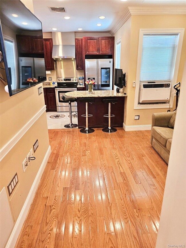 Photo - 198 Jericho Tpke Unit 2nd FL