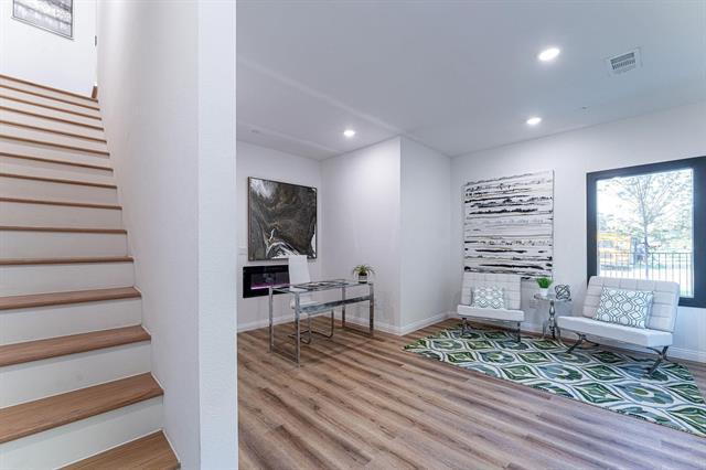 Photo - 1920 Caddo St Unit 104