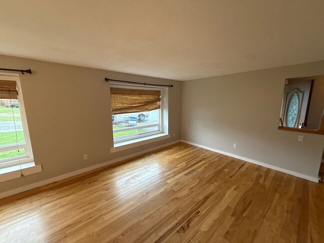 Photo - 3677 Carmelle Ct NE