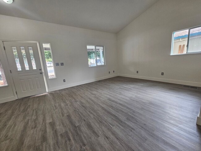 Photo - Amazing Jewel in Hidden Valley