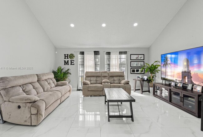 Photo - 8351 SW 39th Ct