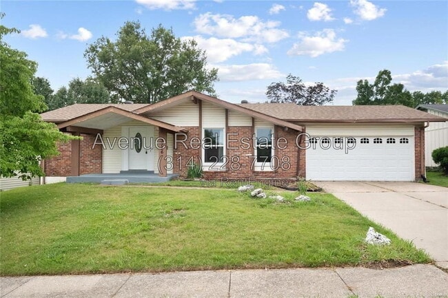Building Photo - 3726 Briargrove Dr