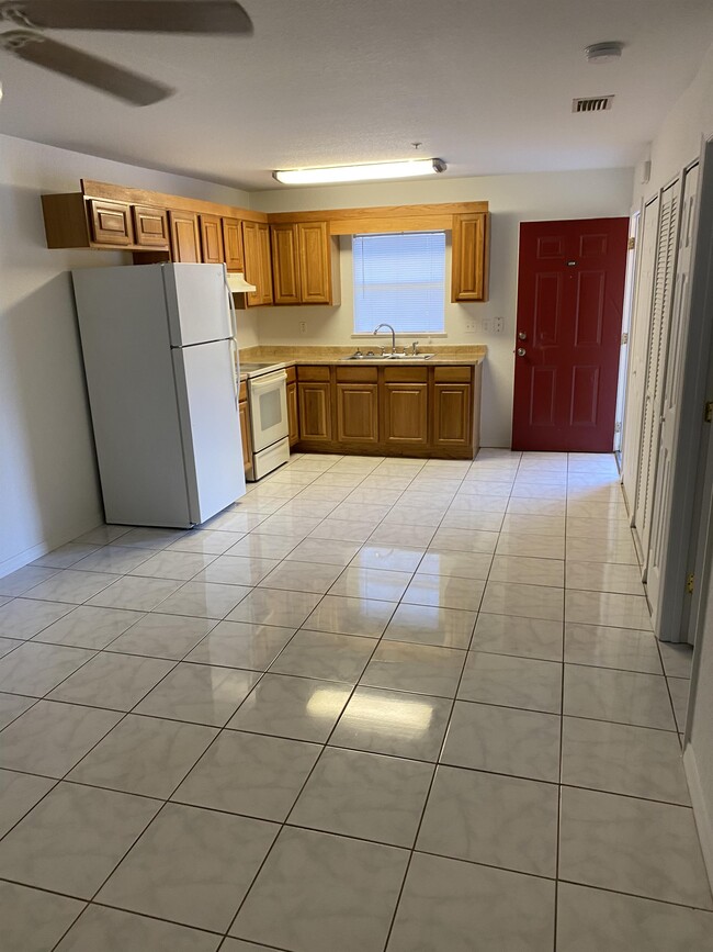 Photo - 1568 N Delaware Ave