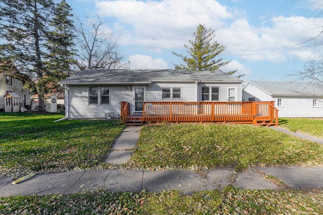 2 Bed 1 Bath Home Available Now - 2 Bed 1 Bath Home Available Now
