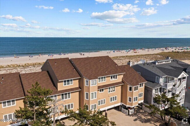 Building Photo - 30 Dune Terrace Rental