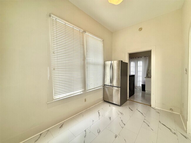 Photo - 1427 Church St Unit 2