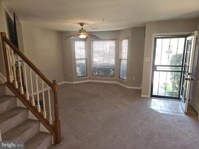 Photo - 2346 Hazelwood Ct