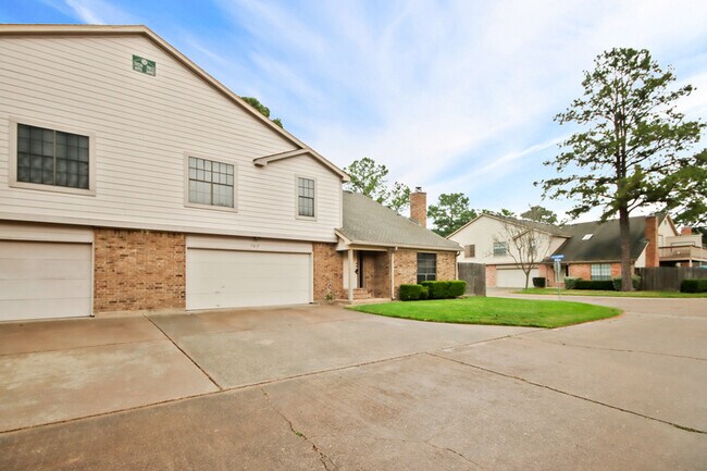 Photo - 7812 Theissetta Dr Unidad 110