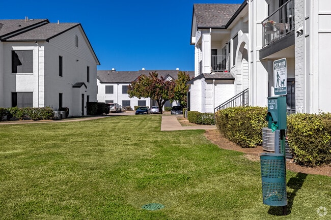 Dog Friendly Courtyard