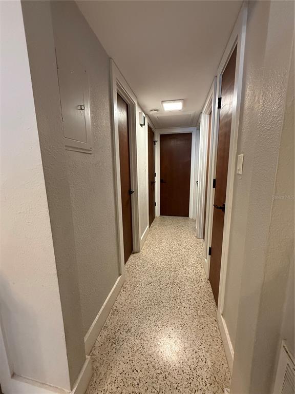 Photo - 402 Doolittle St