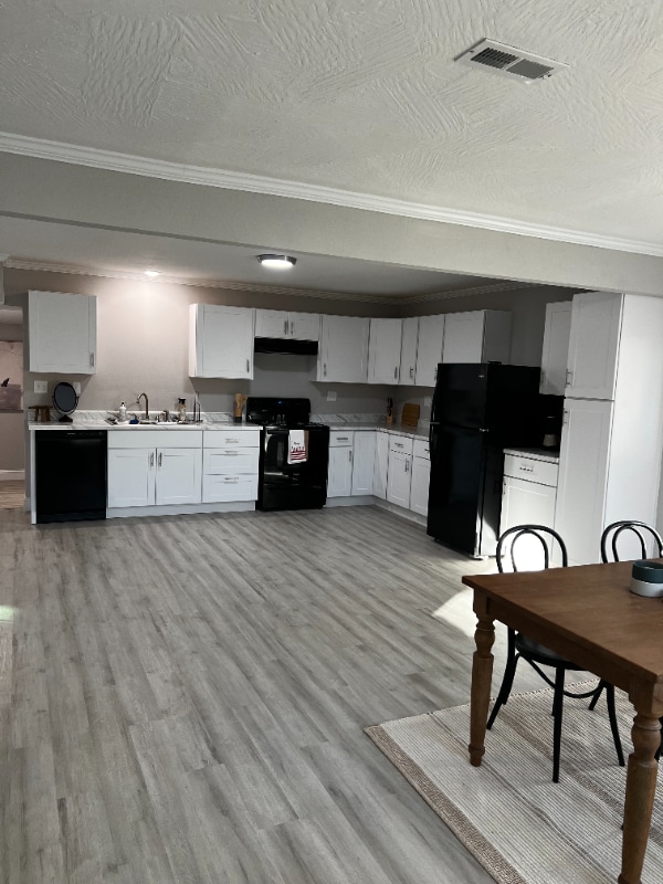 Photo - 1477 E Lindberg St