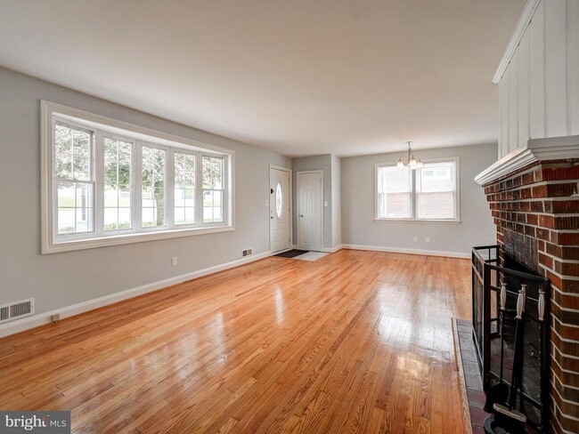 Photo - 3509 E Joppa Rd