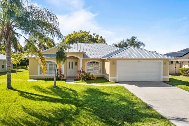 Photo - 6020 NW Wolverine Rd