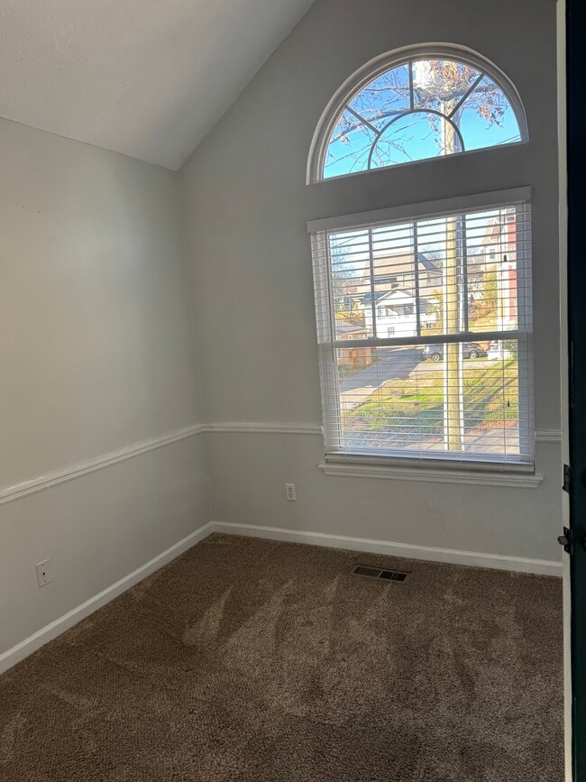 Photo - 112 E Manning St