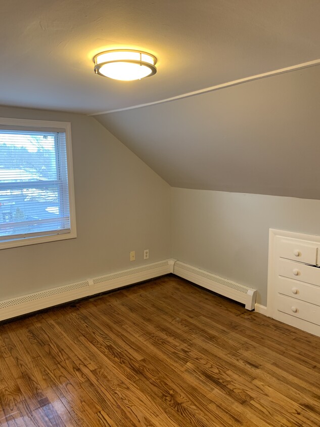 Photo - 267 N Washington St (Plainville, CT)
