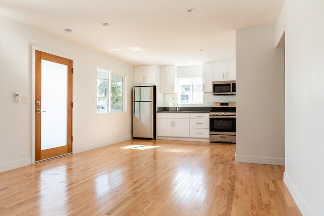 Photo - Ross Commons