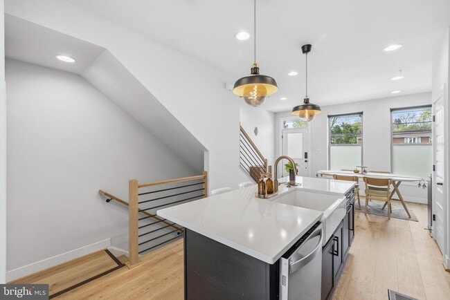 Photo - 5104 Randolph Rd