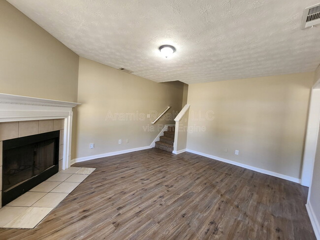 Photo - 5477 Denny Dr