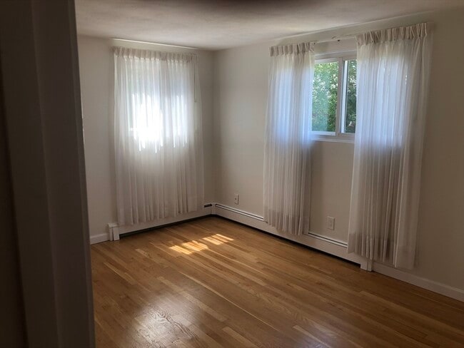 Photo - 41 Townly Rd Unit 1