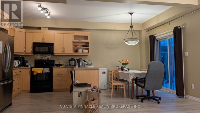 Photo - 112 N Centre Rd