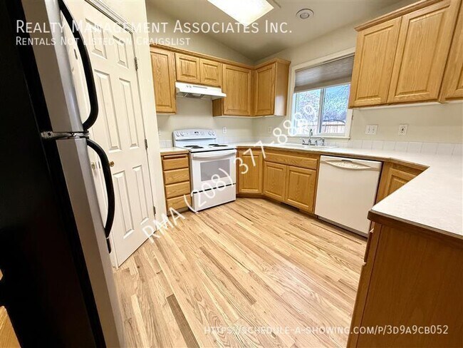 Photo - 2889 W Stallion St