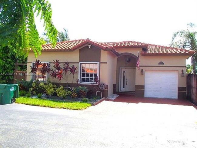 Building Photo - 21519 SW 90th Ct