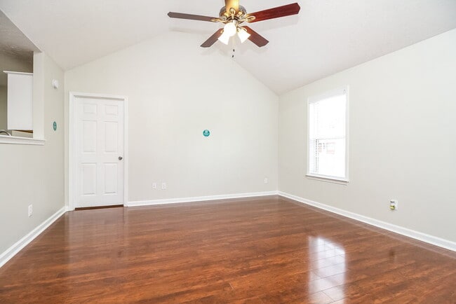 Photo - 615 Zellwood Dr